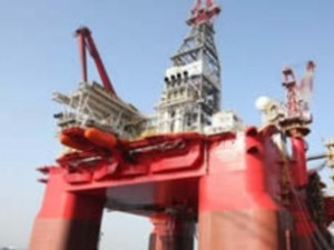 Diamond Offshore oil gas platform ocean courage